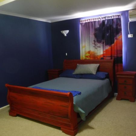 Meekatharra Outback Beach House מראה חיצוני תמונה