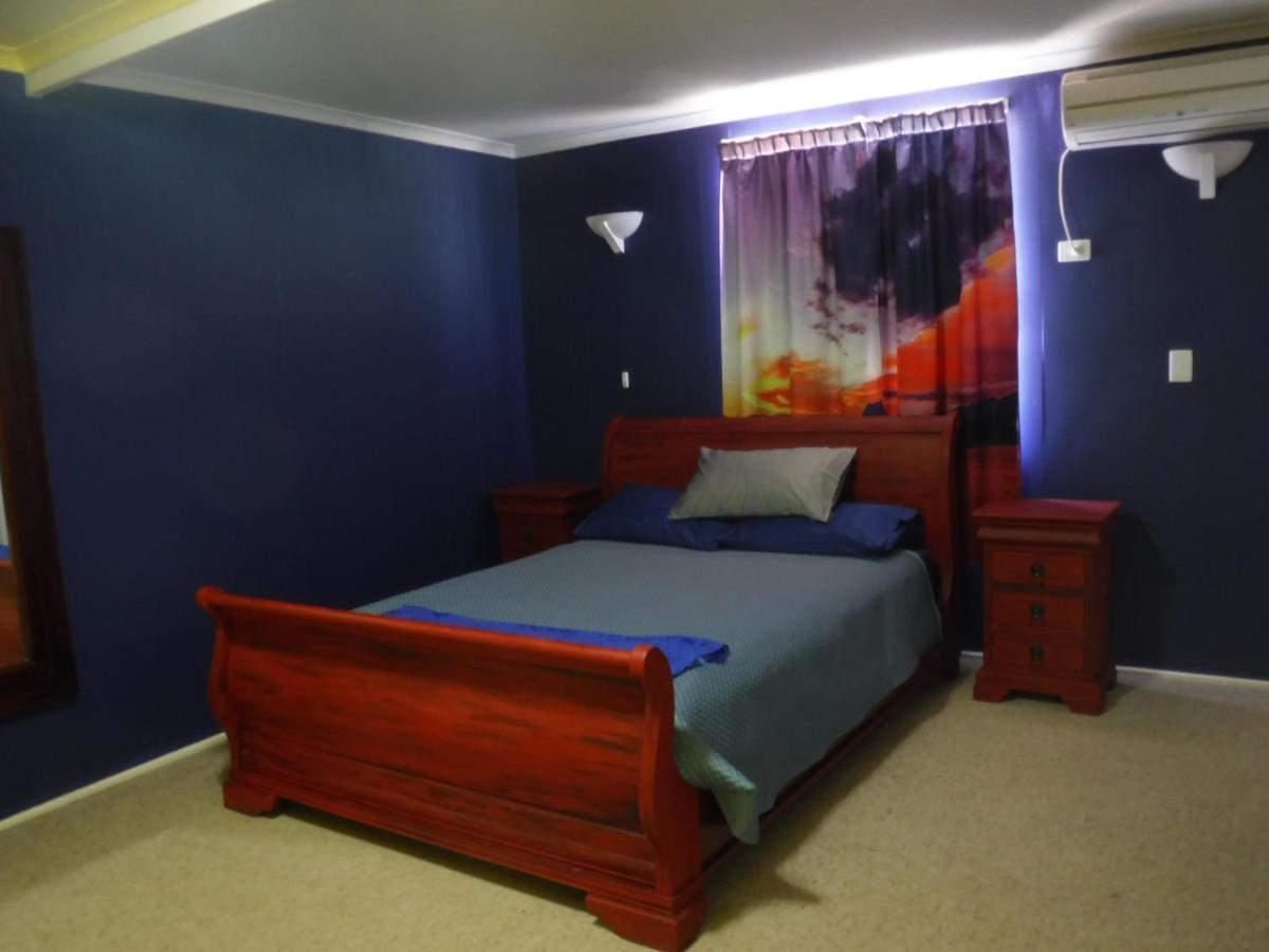 Meekatharra Outback Beach House מראה חיצוני תמונה