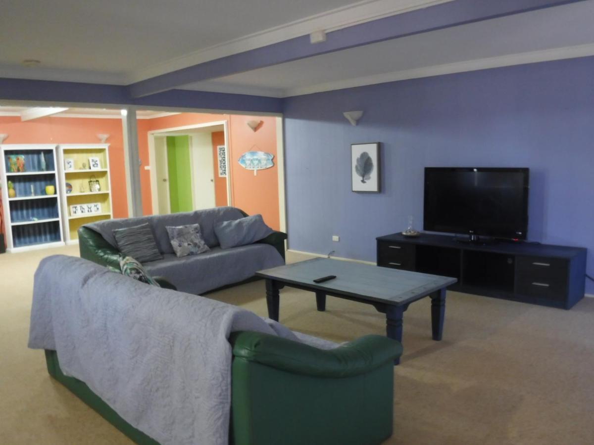 Meekatharra Outback Beach House מראה חיצוני תמונה